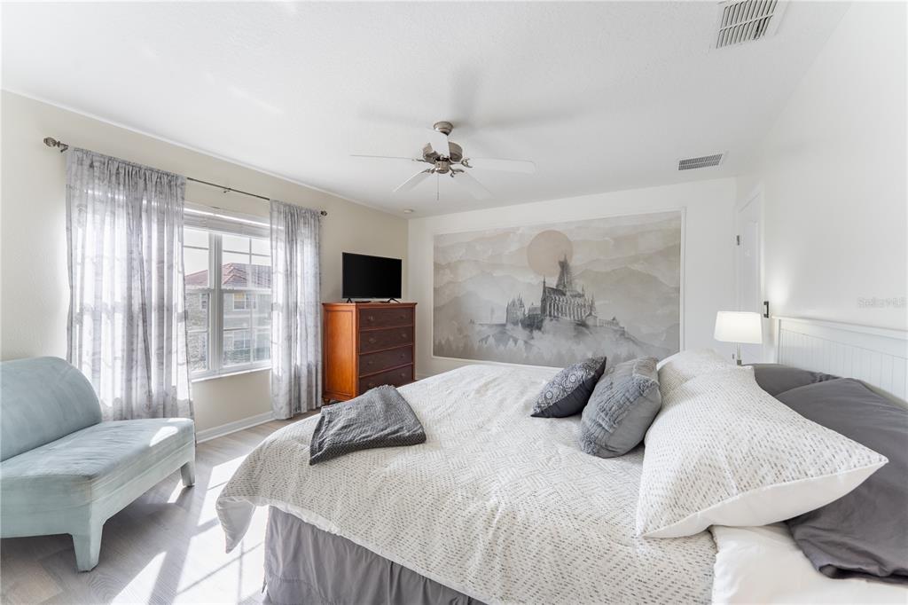 8963 Majesty Palm Road Kissimmee, FL 34747 - Photo 16 of 67