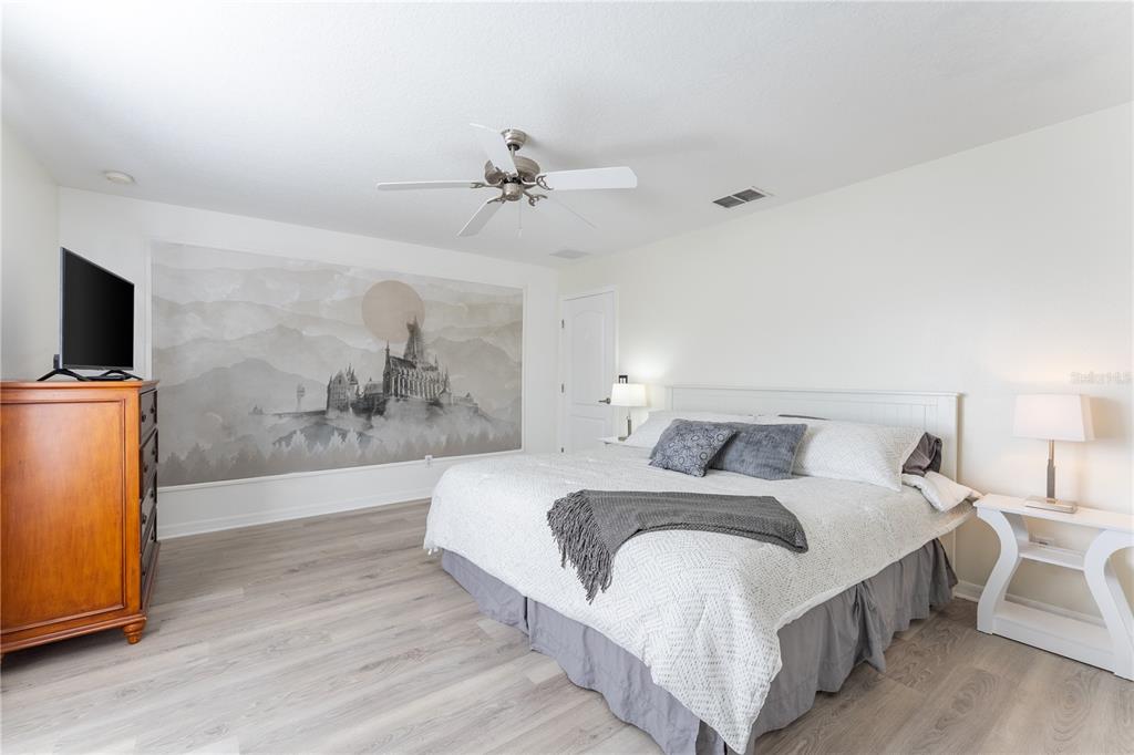 8963 Majesty Palm Road Kissimmee, FL 34747 - Photo 5 of 67