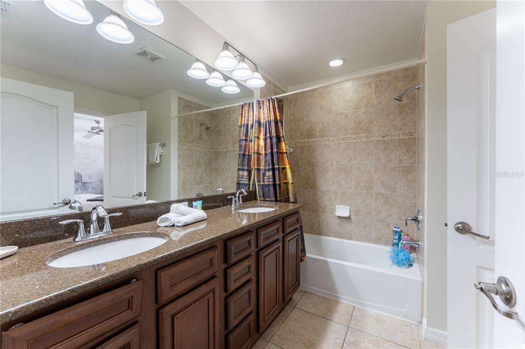 8963 Majesty Palm Road Kissimmee, FL 34747 - Photo 9 of 67