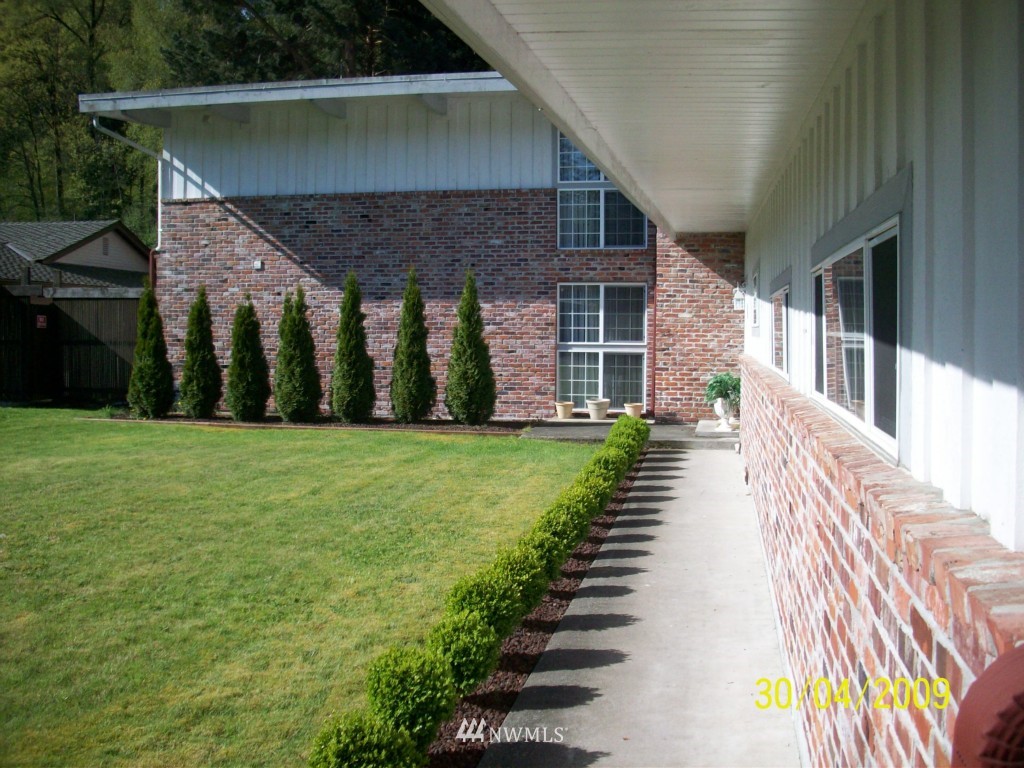 13221 Southeast 151st Street Renton, WA 98058 - Photo 1 of 1 Gallery Image 1