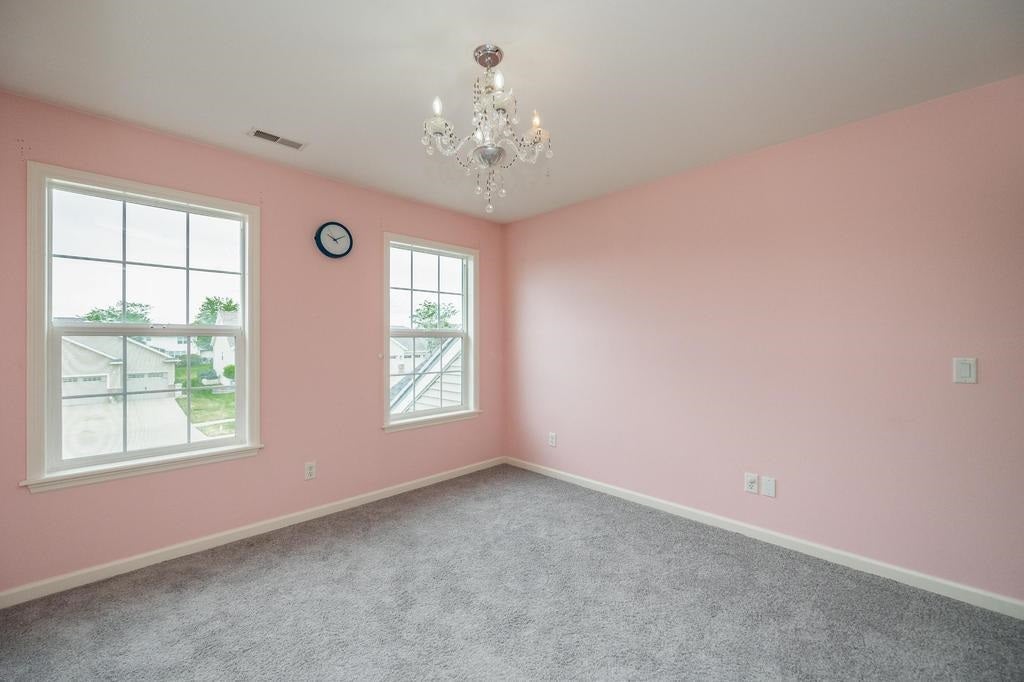 2470 Newcastle Road Marion, IA 52302 - Photo 34 of 51 Gallery Image 34