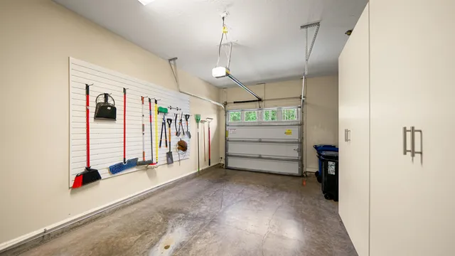 a view of a livingroom with an empty space