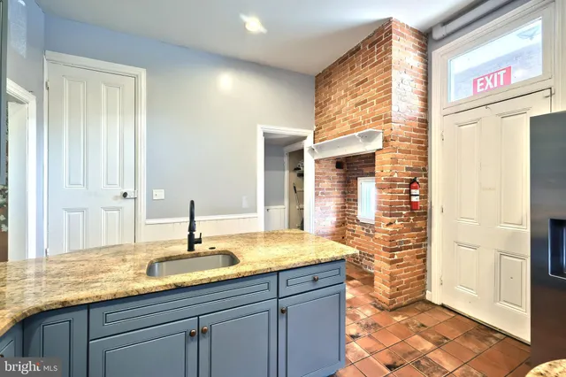 $489,900 | 115 Locust Street, Harrisburg, PA 17101