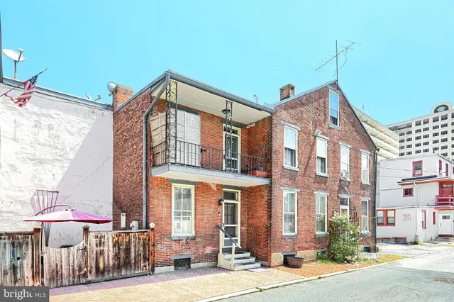 $489,900 | 115 Locust Street, Harrisburg, PA 17101