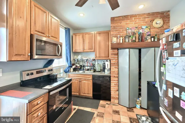 $489,900 | 115 Locust Street, Harrisburg, PA 17101