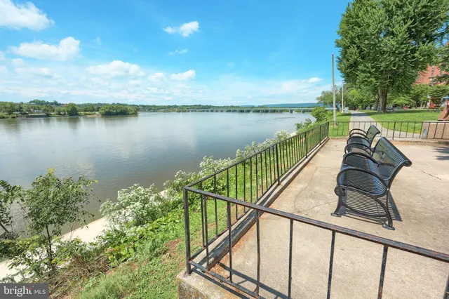 $489,900 | 115 Locust Street, Harrisburg, PA 17101