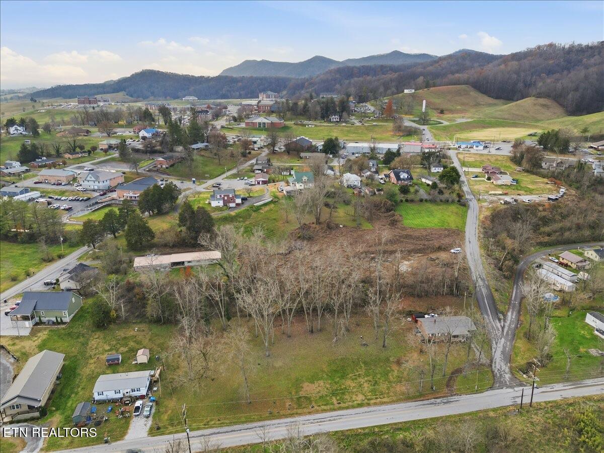 563 Washington Avenue Harrogate, TN 37752 - Photo 32 of 35 29-Aerial_013