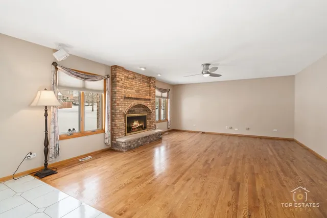 $649,900 | 13124 West Beaver Lake Drive, Homer Glen, IL 60491