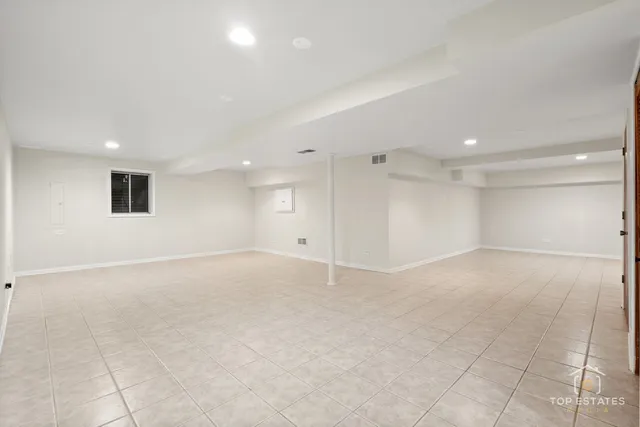 $649,900 | 13124 West Beaver Lake Drive, Homer Glen, IL 60491