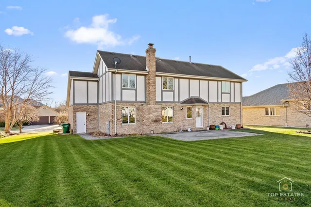 $649,900 | 13124 West Beaver Lake Drive, Homer Glen, IL 60491