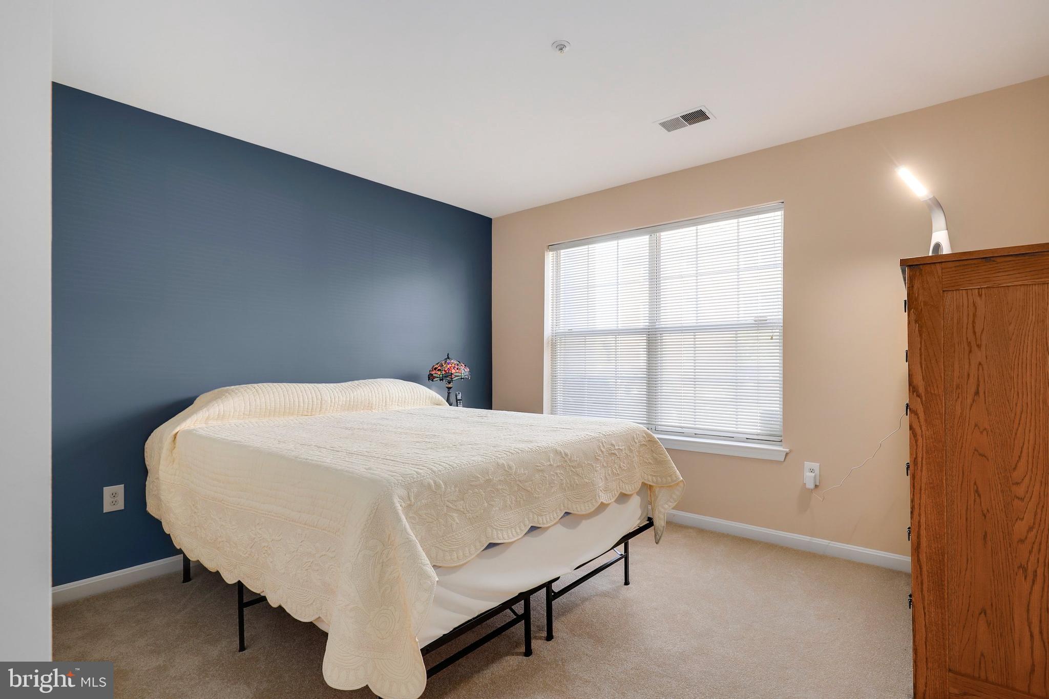 214 Ridgepoint Place, Unit 12 Gaithersburg, MD 20878 - Photo 14 of 40 Gallery Image 14