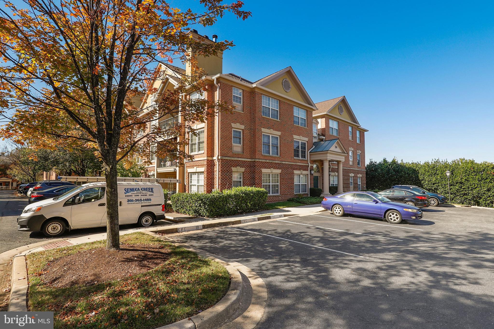 214 Ridgepoint Place, Unit 12 Gaithersburg, MD 20878 - Photo 22 of 40 Gallery Image 22