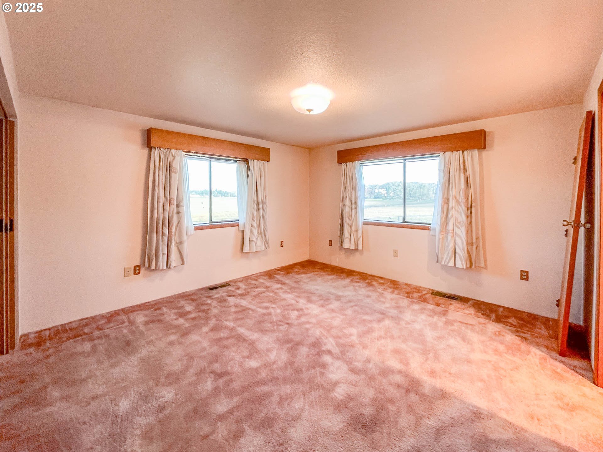 1474 Curry Road Roseburg, OR 97471 - Photo 23 of 48 Bedroom, Primary
