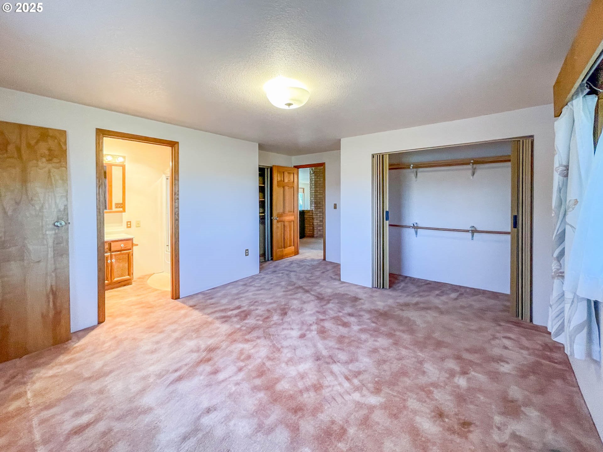 1474 Curry Road Roseburg, OR 97471 - Photo 24 of 48 Bedroom, Primary