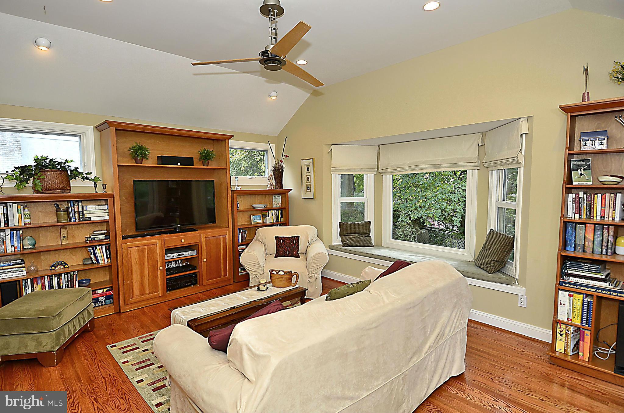 9314 Greyrock Road Silver Spring, MD 20910 - Photo 10 of 28 Family Room