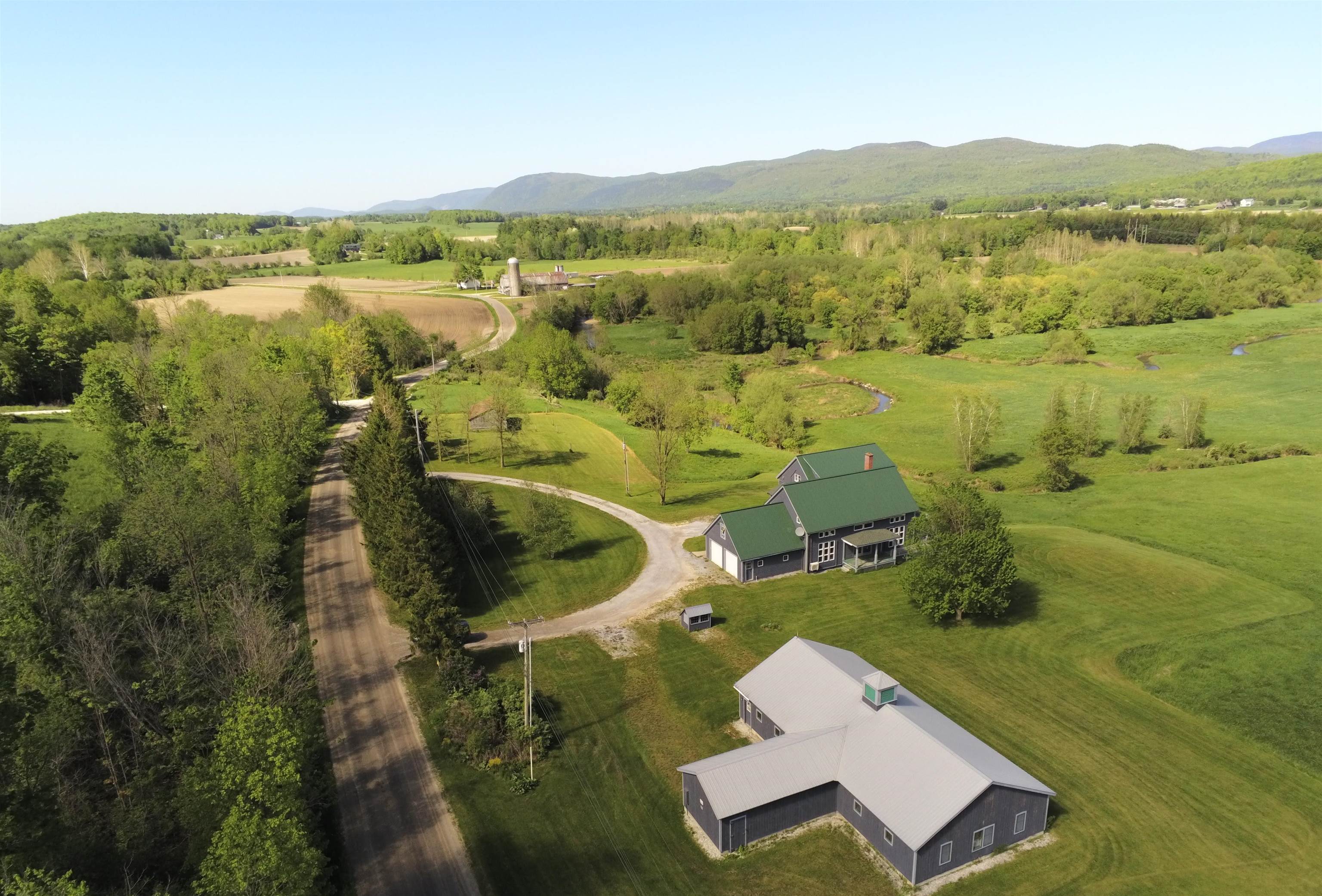 2112 Middle Road Salisbury, VT 05769 - Photo 4 of 56