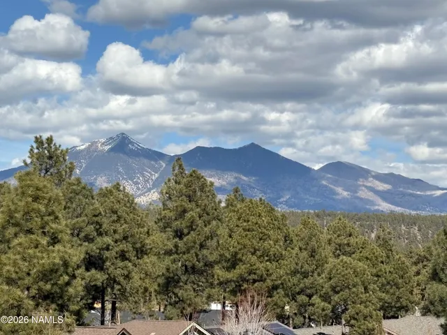 $479,900 | 2950 West Presidio Drive, Unit 1305, Flagstaff, AZ 86001