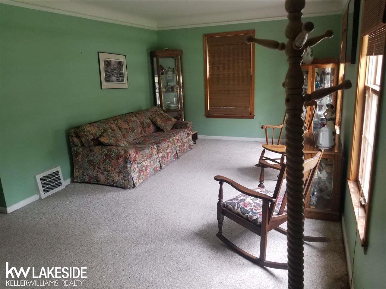 2157 Dorchester Road Birmingham, MI 48009 - Photo 26 of 30 31380854-28.JPG