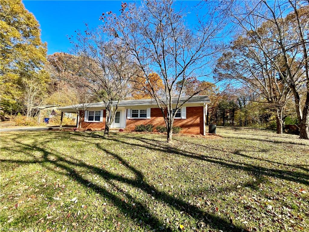 575 Alpine Road Winston-Salem, NC 27104 - Photo 3 of 28