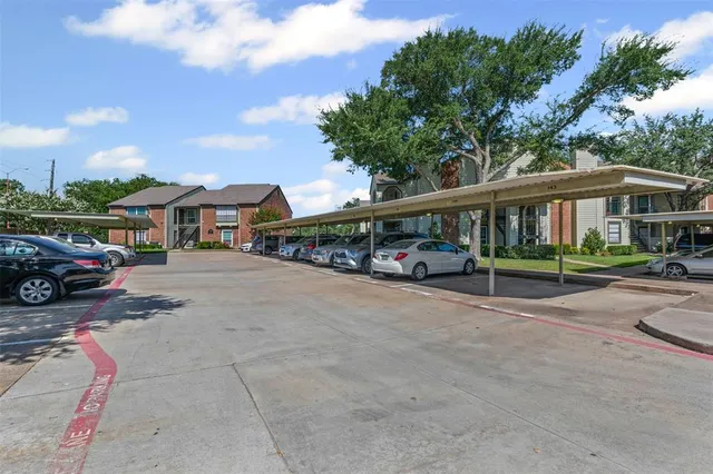 $250,000 | 5981 Arapaho Road, Unit 703, Dallas, TX 75248