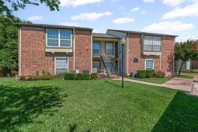 $250,000 | 5981 Arapaho Road, Unit 703, Dallas, TX 75248