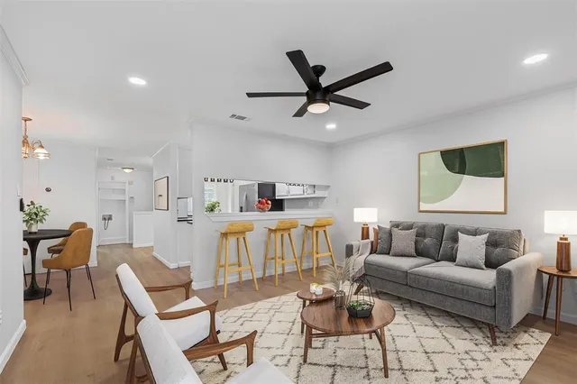 $250,000 | 5981 Arapaho Road, Unit 703, Dallas, TX 75248