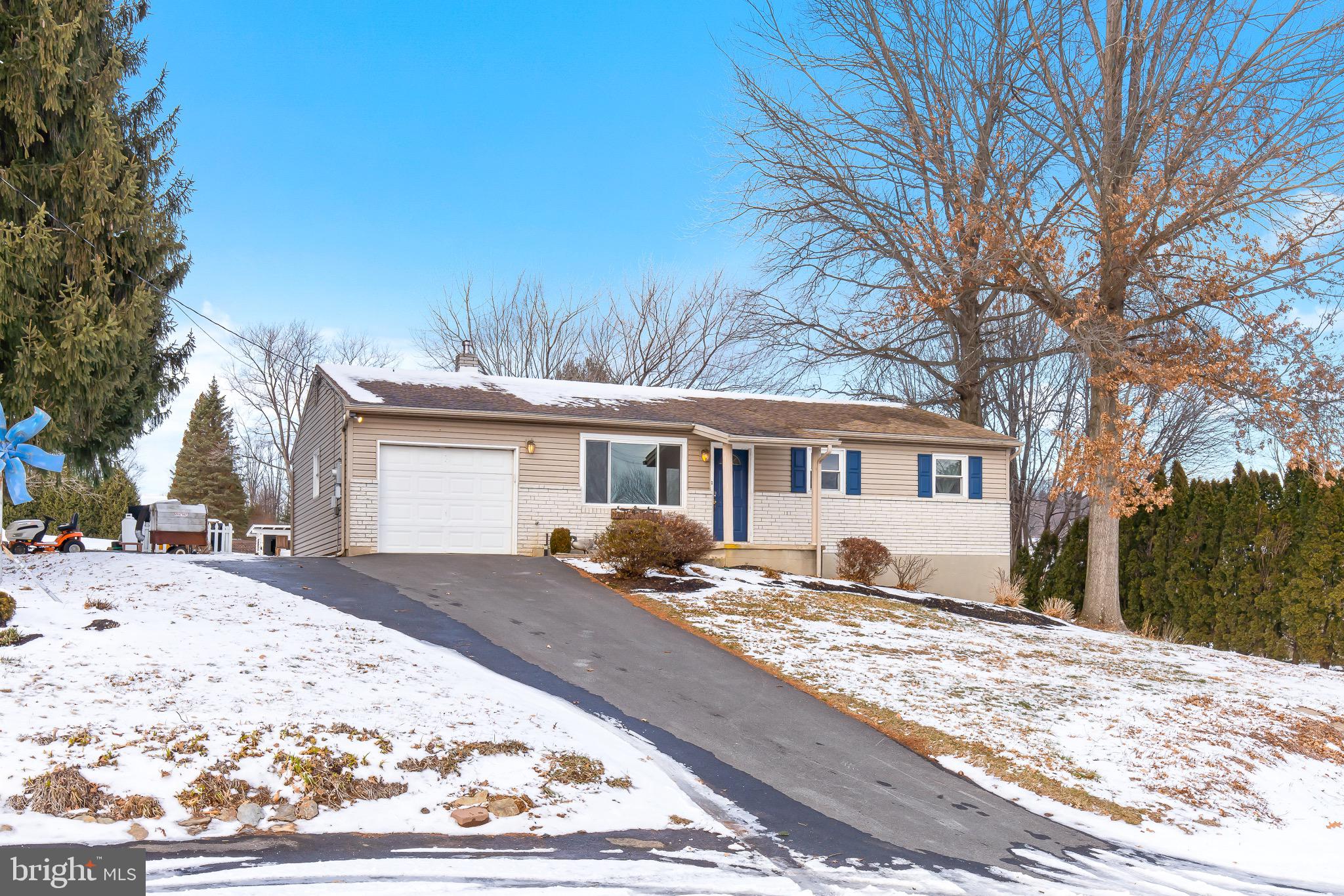 1056 Canadochly Road York, PA 17406 - Photo 2 of 35 Gallery Image 2