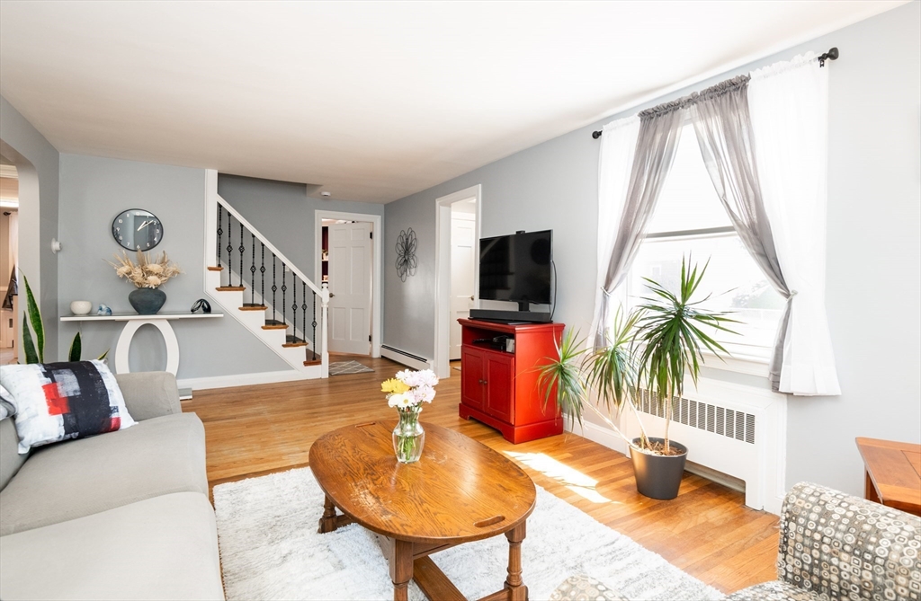 11 Starrett Road Lynn, MA 01905 - Photo 8 of 42 Gallery Image 8