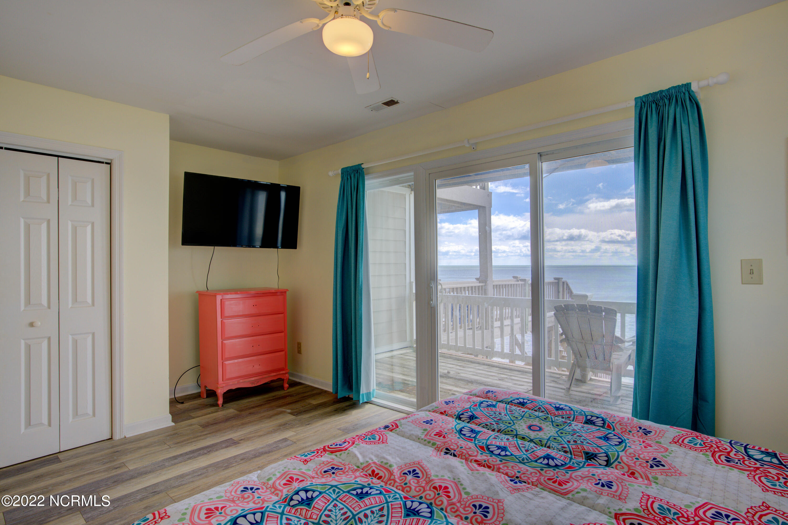 1232 New River Inlet Road North Topsail Beach, NC 28460 - Photo 16 of 34 1232 New River Inlet Road - Interiors -