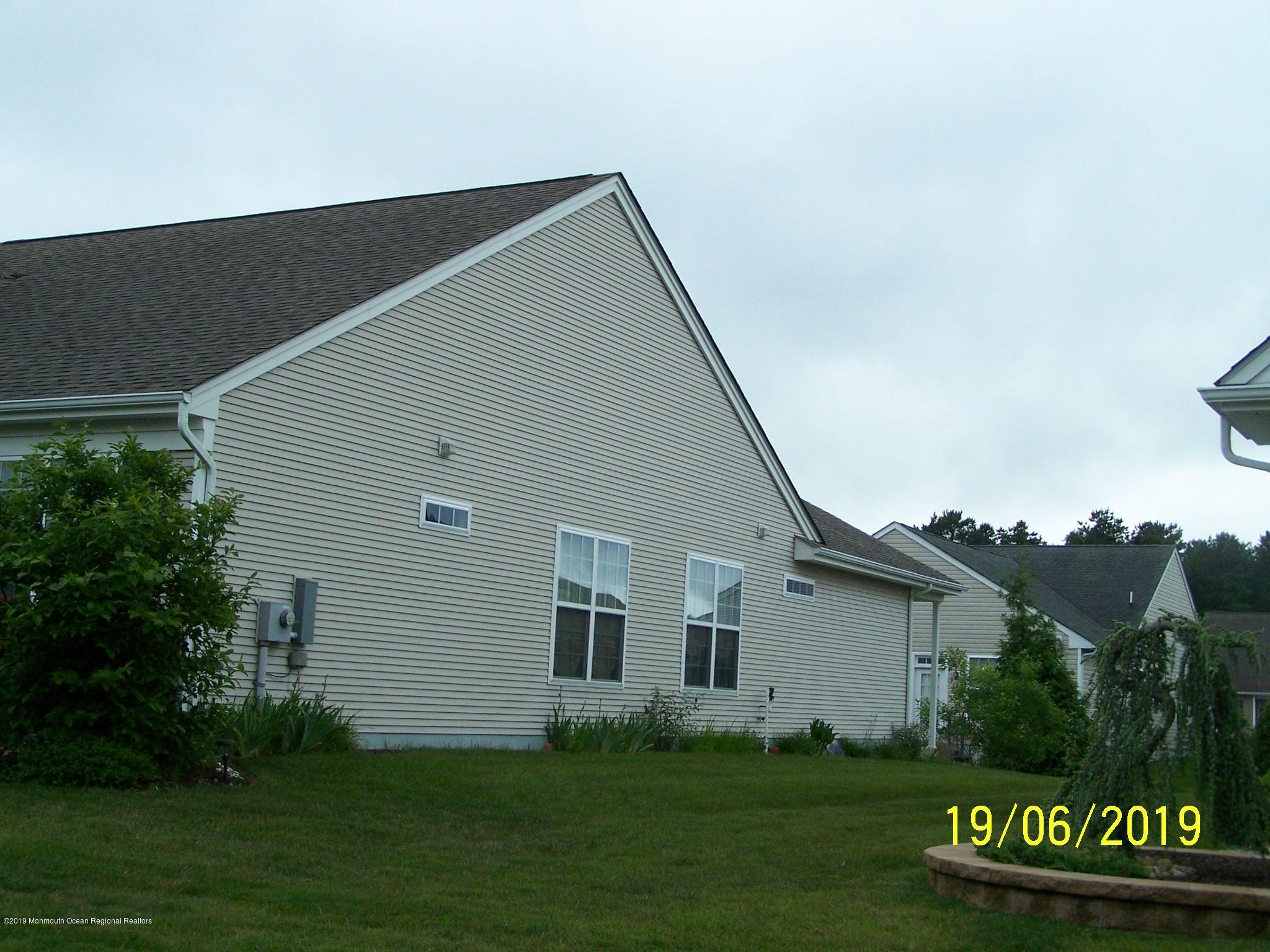 6 Sutfield Road Jackson, NJ 08527 - Photo 7 of 37 100_4037