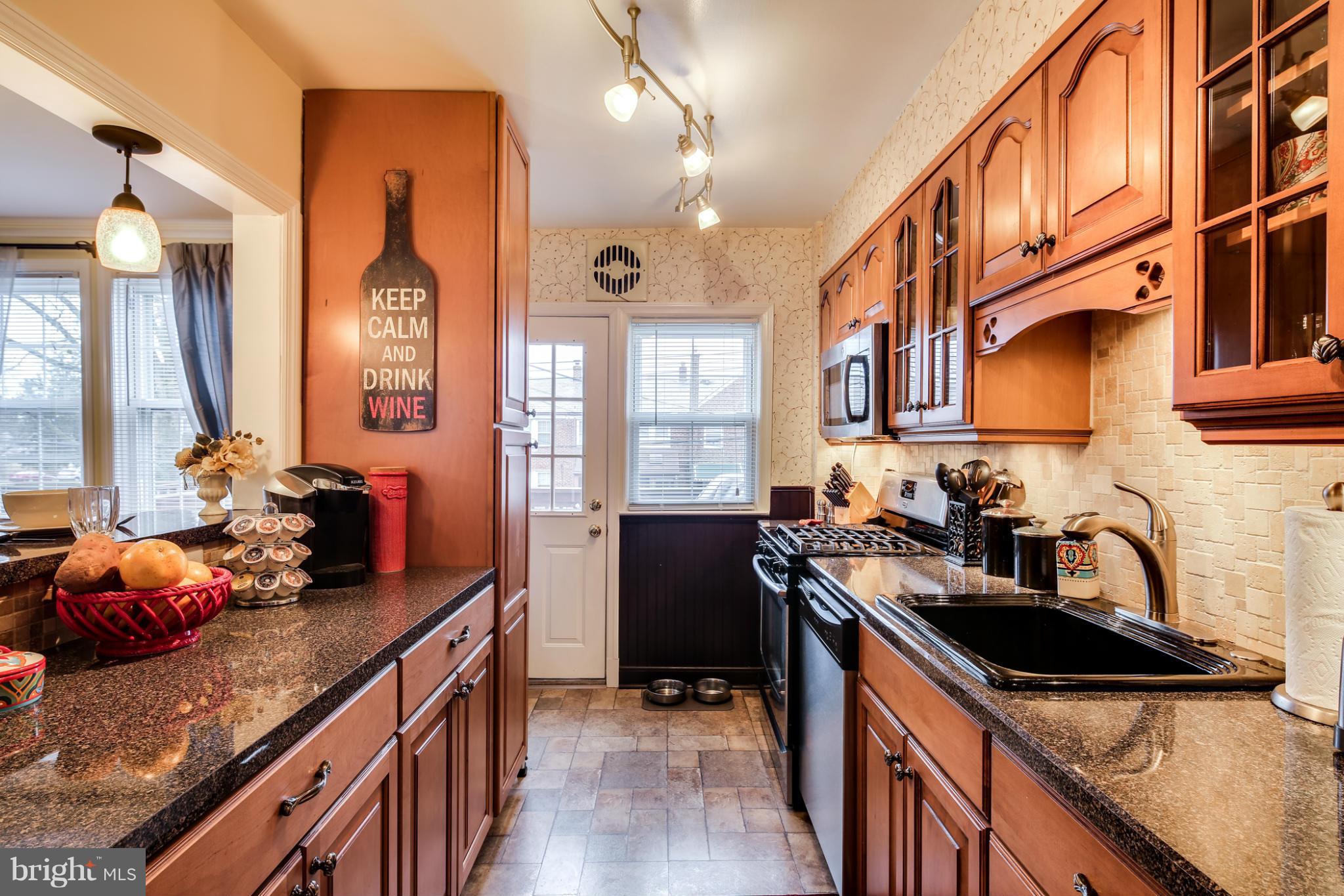 431 Greenlow Road Catonsville, MD 21228 - Photo 11 of 26 Kitchen