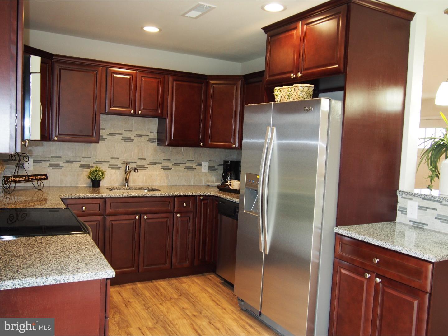 33 Margin Road Levittown, PA 19056 - Photo 8 of 25 Gallery Image 8