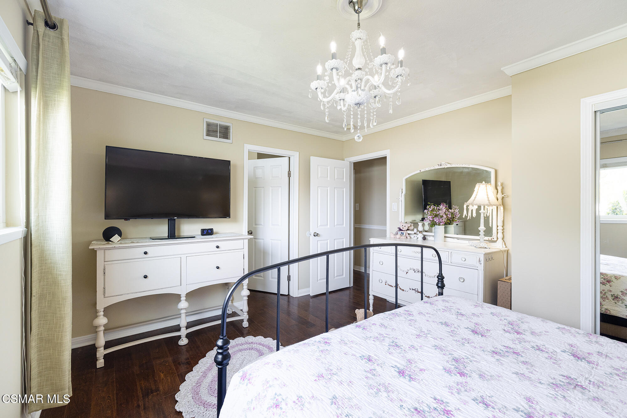 2829 Royal Avenue Simi Valley, CA 93065 - Photo 15 of 30 Royal16