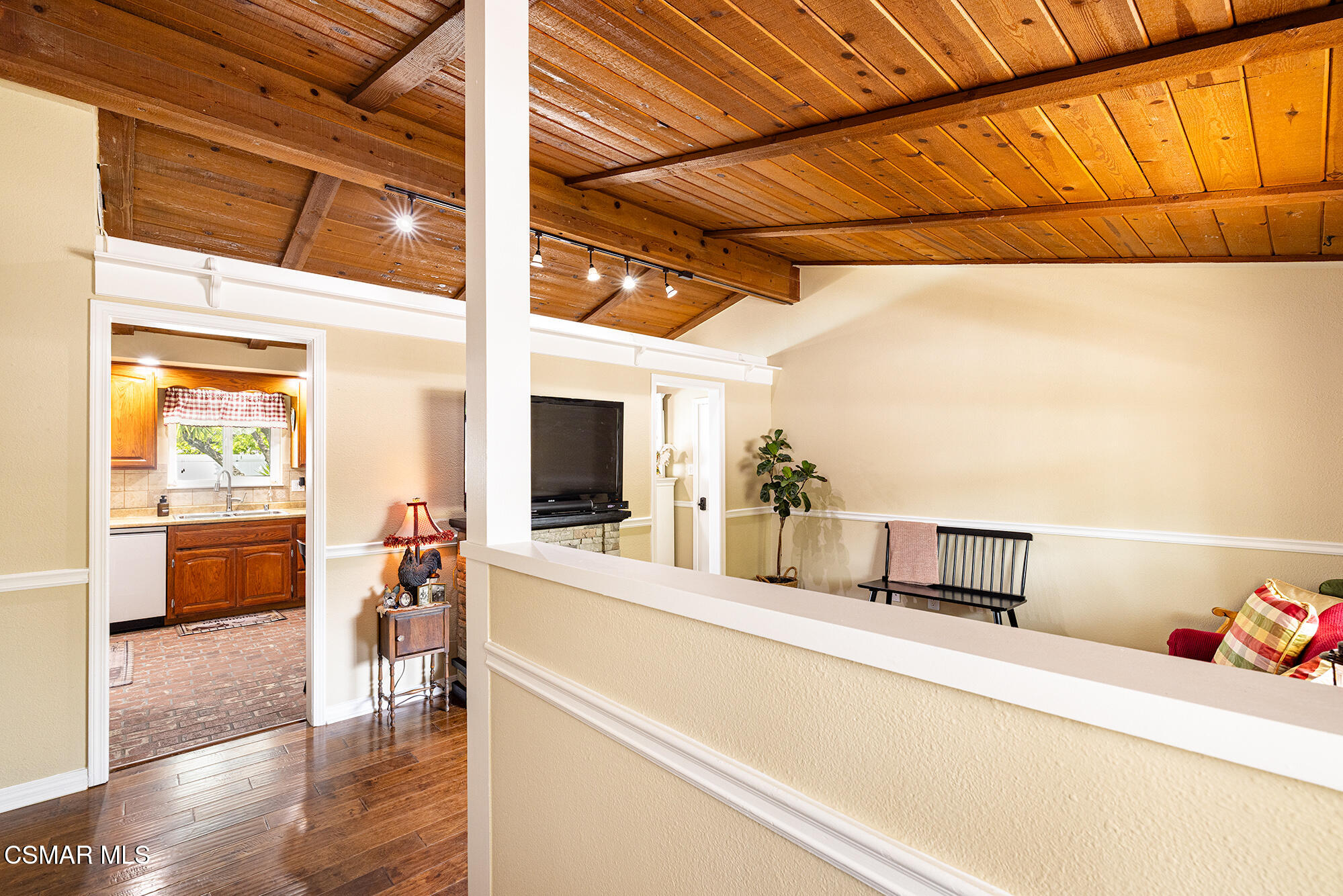 2829 Royal Avenue Simi Valley, CA 93065 - Photo 6 of 30 Royal7