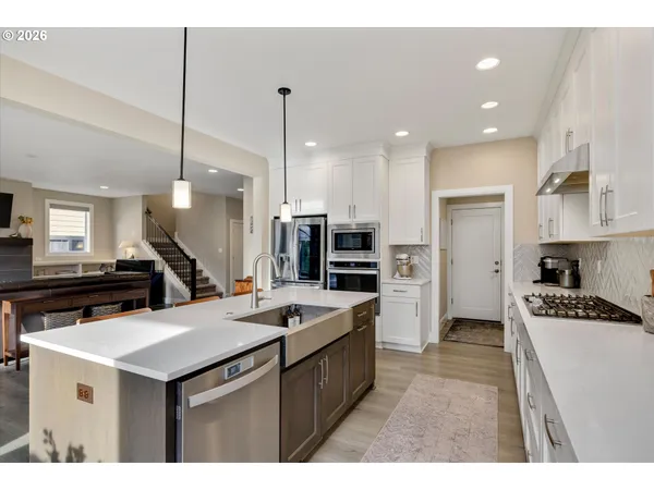 $850,000 | 14065 Southeast Nightingale Avenue, Happy Valley, OR 97015
