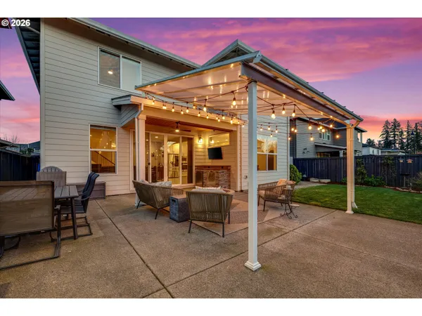 $850,000 | 14065 Southeast Nightingale Avenue, Happy Valley, OR 97015