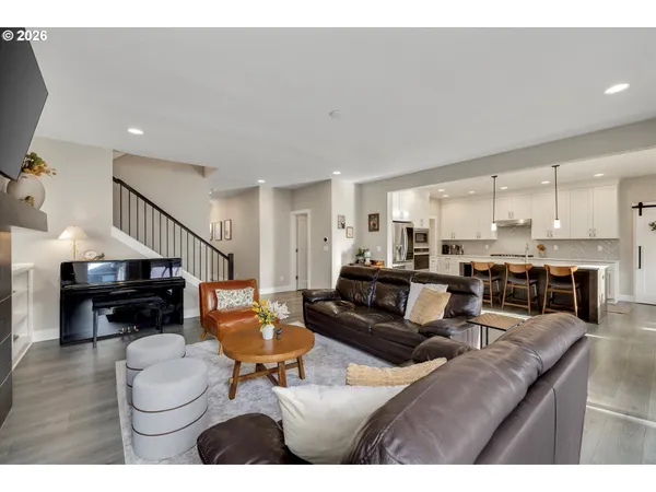 $850,000 | 14065 Southeast Nightingale Avenue, Happy Valley, OR 97015