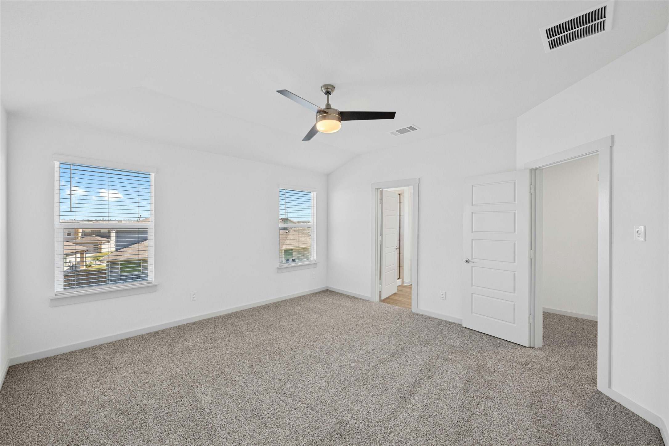 432 Wilshire Road San Marcos, TX 78666 - Photo 15 of 33