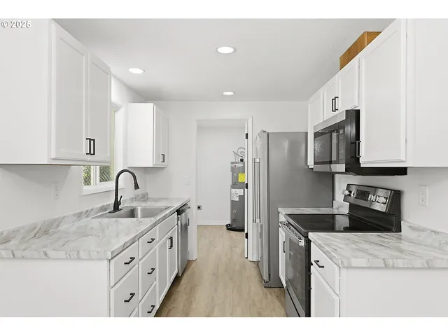 $525,000 | 4600 Summit Drive, Hood River, OR 97031