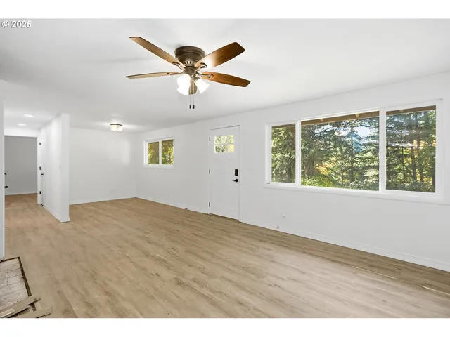 $525,000 | 4600 Summit Drive, Hood River, OR 97031