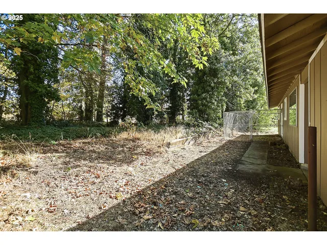 $525,000 | 4600 Summit Drive, Hood River, OR 97031