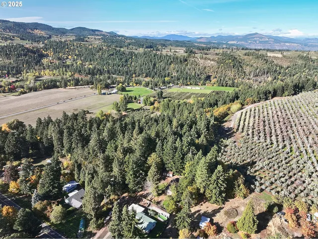 $525,000 | 4600 Summit Drive, Hood River, OR 97031