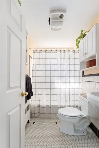 $699,000 | 155 Evarts Street, Newport, RI 02840