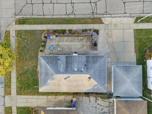 $369,900 | 6203 54th Avenue, Kenosha, WI 53142