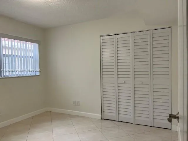 $2,300 | 5304 Northeast 6th Avenue, Unit H15, Oakland Park, FL 33334