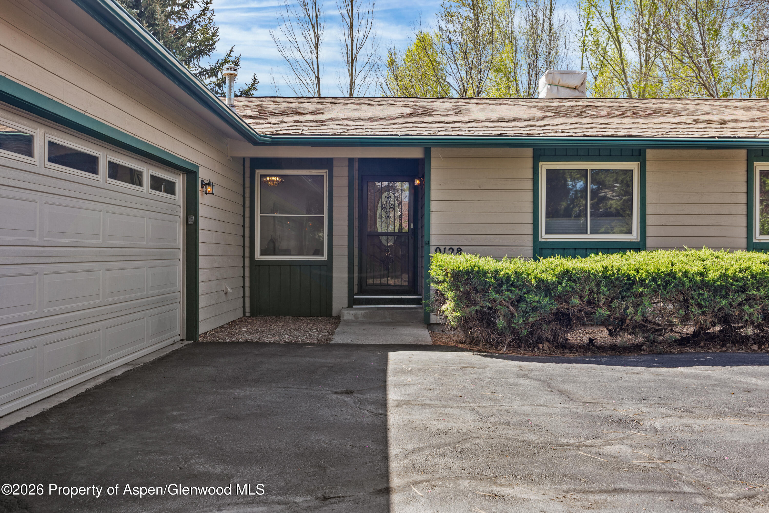 128 Hopi Carbondale, CO 81623 - Photo 4 of 34 a front view of a house