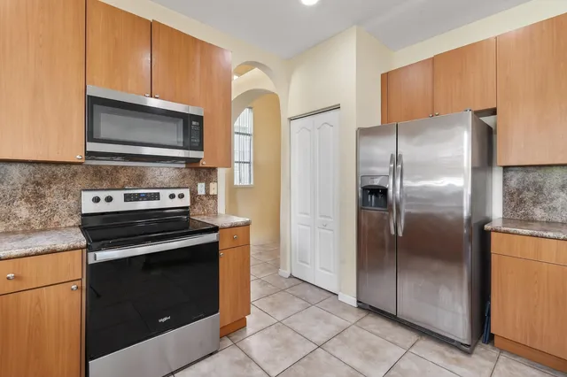 $385,900 | 5742 Sterling Lake Drive, Fort Pierce, FL 34951