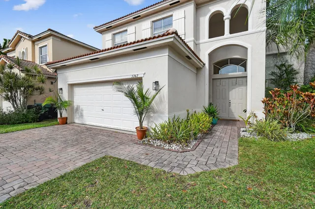 $385,900 | 5742 Sterling Lake Drive, Fort Pierce, FL 34951