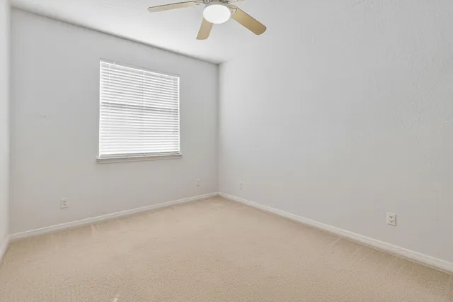 $385,900 | 5742 Sterling Lake Drive, Fort Pierce, FL 34951