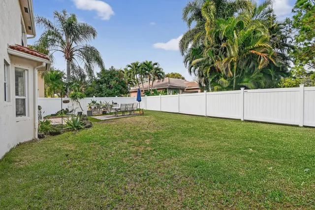 $385,900 | 5742 Sterling Lake Drive, Fort Pierce, FL 34951